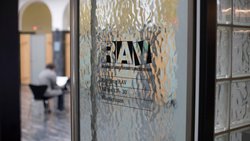 Hochschulabschluss schützt immer weniger vor Arbeitslosigkeit.
