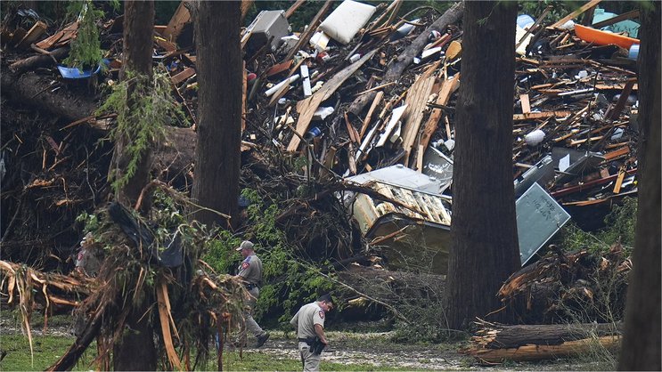 Verheerende Schäden und über 100 Todesopfer nach der Sturzflut in Texas.