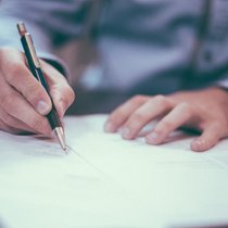 Bei der Einführung von IFRS 17 sind  nur die Buchhalter und ihre Systeme gefragt, sondern die ganzen Firmen, inklusive IT, Software und der Geschäftsprozesse.