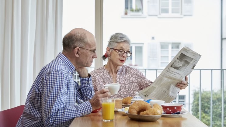 Wohnen macht 34 Prozent der monatlichen Ausgaben deutscher Seniorinnen und Senioren aus.