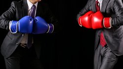 Lutter pour le moindre client : dans l’assurance de l’industrie, l’activité est hautement compétitive. Et elle le restera sans doute durablement.