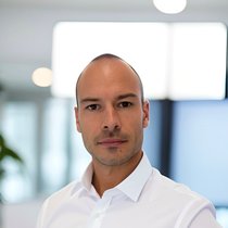 Pierre-Louis Chabert ist Direktor des Bereichs Versicherung und Risk-Management bei Alcon.