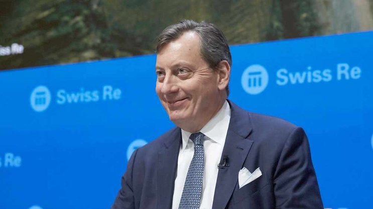 Swiss Re-Finanzchef John Dacey