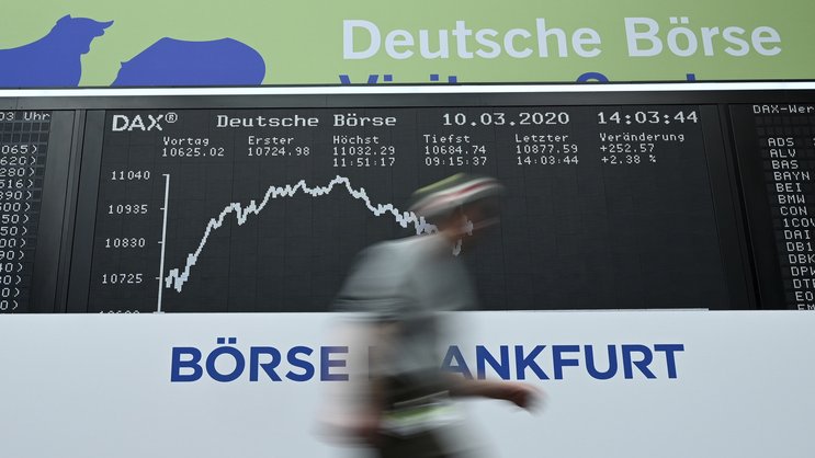 Schweizerische Pensionskassen-Anlagestrategien sollten den «Home Bias» verringern und geographisch stärker diversifizieren.