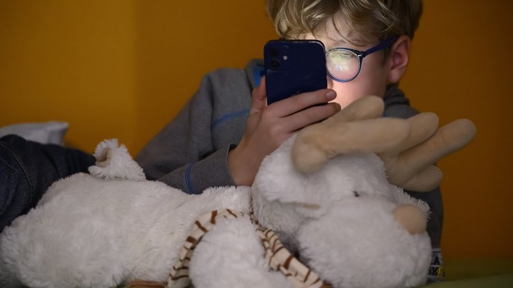 L’utilisation des smartphones est source de conflits dans de nombreuses familles: c’est ce que révèle le baromètre d’AXA sur la cybersécurité.