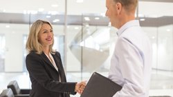 Auch wenn die Dynamik nachlässt: Der US-Brokermarkt wächst stetig weiter.