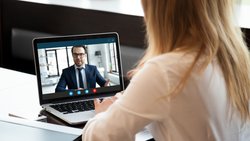 Digitalisierung hin, KI her – wenn Broker ihre Rolle als persönliche Begleiter der Kundinnen und Kunden verstehen, erbringen sie echten Mehrwert.