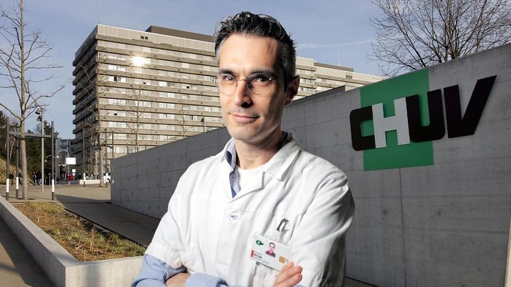 «L'IA améliore la prise en charge et nous avons constaté une baisse de la mortalité»: Dr. Sylvain Meylan, médecin associé au Service des maladies infectieuses du CHUV.