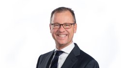 Für Professor Manfred Stüttgen heisst nachhaltig investieren Risiken reduzieren und Verantwortung übernehmen.