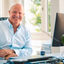 «Konsumenten werden zukünftig Microservices, einzelne Policen, kaufen, und nur solche, die sie wirklich benötigen»: Dacadoo-CEO Peter Ohnemus.