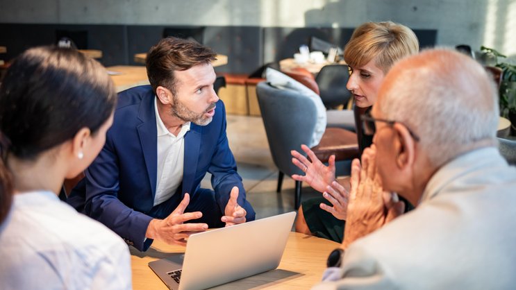 Zuerst analysieren, dann kommunizieren: Kommt es zu einem Cyberangriff, müssen nicht nur die IT-Sicherheitssysteme umfassend greifen, sondern auch die Kommunikation.