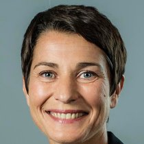 Swiss Re ernennt Cathy Desquesses zur Personalchefin.