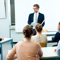 Weiterbildungsangebote müssen sich an den Entwicklungen der Wirtschaftswelt orientieren.