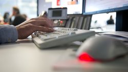 «AXA Horizon» permet aux retraités de continuer à travailler à temps partiel. Ainsi, leur précieux savoir-faire est préservé et transmis à la génération suivante.