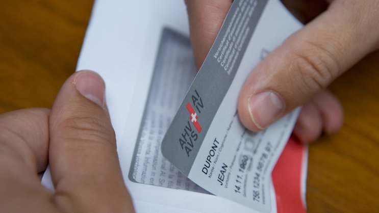 Der Ständerat will die 13. AHV-Rente über mehr Lohnprozente und eine Erhöhung der Mehrwertsteuer finanzieren.