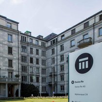 Swiss Re und die Konkurrenz im ersten Halbjahr mit rekordhoher durchschnittlicher Eigenkapitalrendite von 21,5 %.