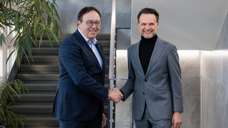 Jean-Daniel Laffely, PDG du groupe Vaudoise Assurances (à gauche) et Arno Kneubühler, PDG de Procimmo SA.