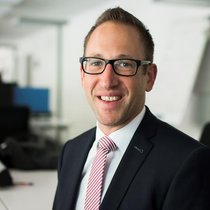 Hat massgeblich an der Studie «Mobilität der Zukunft» mitgewirkt: Michael Ruosch, Director bei Deloitte Schweiz.