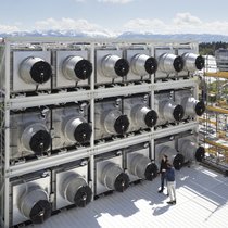 Die CO2-Abscheidungsanlage von Climeworks in Hinwil ZH gehört zu den weltweit führenden Unternehmen im Bereich Direct Air Capture - DAC.