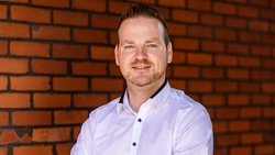 Geht in der Kommunikation mit Job-Bewerbern ganz neue Wege: Martin Maas, Leiter Employer Branding bei Helvetia.