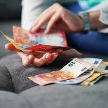 Spezialisten verdienen deutlich weniger als Führungskräfte
