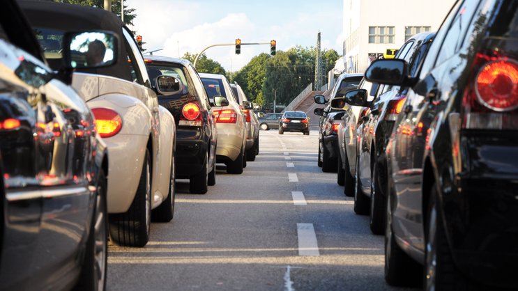 Die grossen Hersteller sind in Europa ab diesem Sommer verpflichtet, die Software für die neuen Fahrzeuge so lange up to date zu halten, wie noch einige Fahrzeuge fahren.