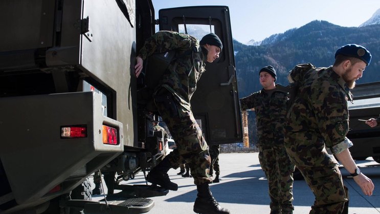 L'assurance militaire assure depuis 1901 la couverture des personnes en service et leur apporte une aide en cas de maladie ou d'accident.