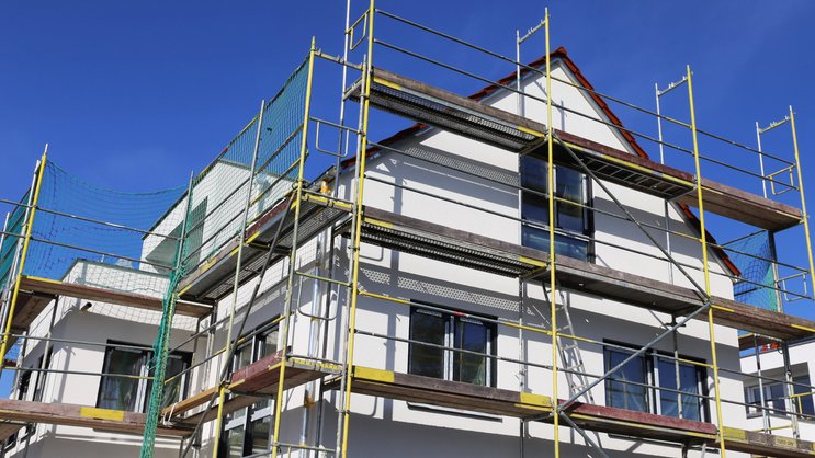 Hälfte der Immobilienkäufer im Alter zwischen 50 und 54 Jahren verwendet Vorsorgegelder.
