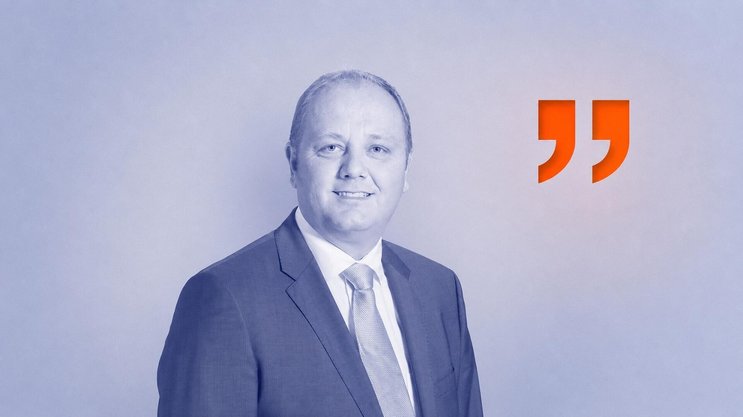 Bernd de Wall, Redaktor HZ Insurance