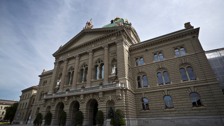 Zur Reform der Verrechnungssteuer wurde jetzt ein Referendum in Bern eingereicht.