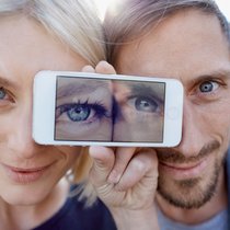 Mit dem neuen Handy auch gleich den Versicherungsschutz mitkaufen: Embed Insurance sind einfache Lösungen und entsprechen dem Bedürfnis der Kunden.