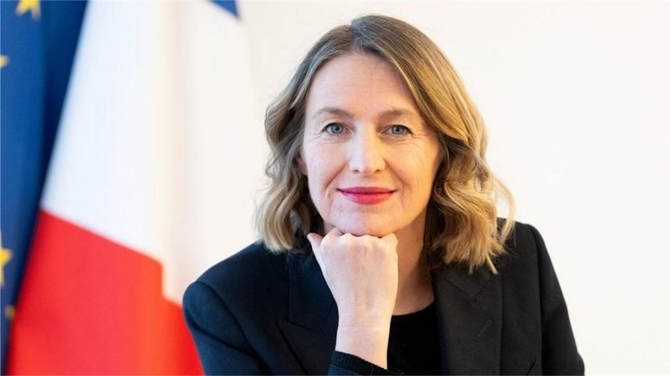 Une nomination prestigieuse au poste de responsable des ressources humaines chez AXA : Astrid Panosyan-Bouvet.