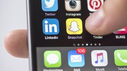 Social-Media-Apps: Versicherer sind auf Twitter und Co. erreichbar.