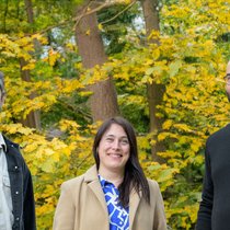 Les lauréats de cette année (de gauche à droite): Loïc Delacour de la RTS, Virginie Maret du journal Le Nouvelliste et Sevan Pearson du journal La Liberté.