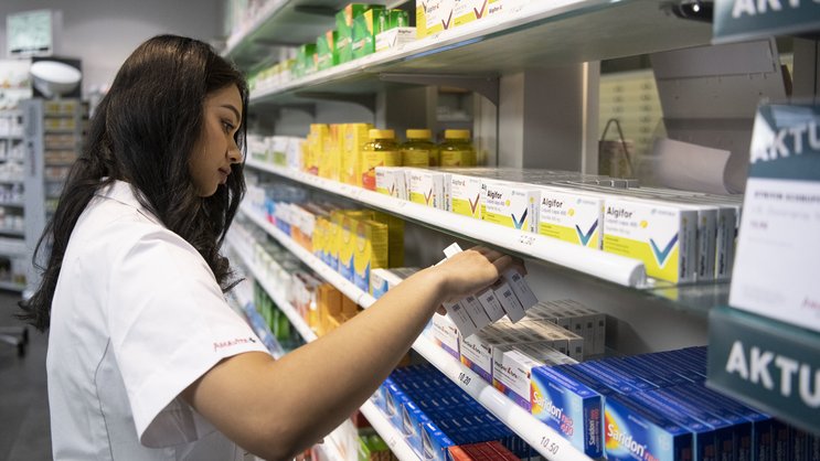 Apotheke: Bei einzelnen Arzneimitteln ist noch offen, ob die verfügten Preissenkungen realisiert werden können.