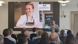 Dieter Bachmann, CEO de Gottlieber Spezialitäten et auteur, lors de son exposé.
