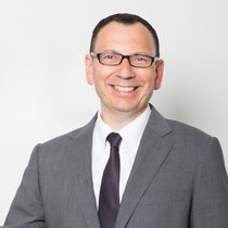Aon Schweiz Reinsurance CEO Pasquale Taddeo, sieht den Mehrwert von Rückversicherungsmaklern in einer neutralen Zweitmeinung zur Risikoeinschätzung.