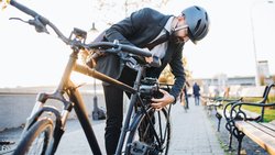Protégez votre vélo: d’après la statistique policière de la criminalité, plus de 54’000 vols de vélos ont été signalés l’année dernière.
