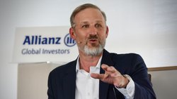 Gregor Hirt, Global CIO Multi Asset bei Allianz Global Investors, regt die Schaffung eines nationalen Investmentfonds nach Norwegens Vorbild auch in der Schweiz an.
