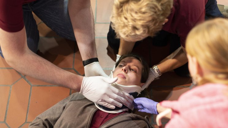 Les premiers secours doivent être pratiqués régulièrement pour que les personnes puissent agir correctement et conserver leur sang-froid en cas d’urgence: Exercice des samaritains à Sursee.