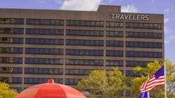 Die kombinierte Schaden-Kosten-Quote von Travelers  lag im 1. Quartal 2026 mit 88,6 Prozent klar unter der kritischen 100-Prozent-Marke.