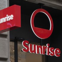 Sunrise bietet in Kooperation mit der AXA Versicherungen AG und deren Tochterfirma AXA-ARAG Rechtsschutz AG Cyberversicherungen für KMUs an.