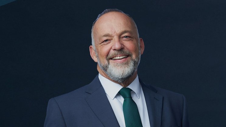 «Alles, was passiert ist, ist, dass ich Ende 20 erwachsen wurde und begann, den sozialen Wunsch zu helfen vom religiösen Wunsch zu bekehren zu trennen»: Clive Cowdery, CEO Resolution Foundation sowie Gründer, Chairman und CEO von Resolution Life.