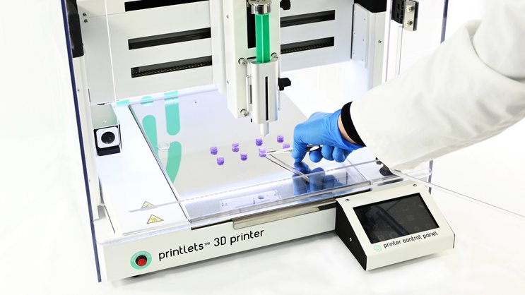 Fabrx fournit des imprimantes 3D pharmaceutiques, des logiciels et des services de développement d'encre pharmaceutique pour la médecine personnalisée et la fabrication de petits lots, idéale pour le développement de médicaments et les essais cliniques.