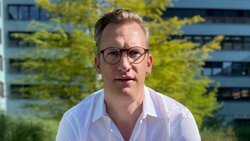 Andreas Akeret, CEO von Jarowa AG, hat seiner Plattform Mira die Deckungsprüfung vollautomatisiert.