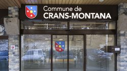 La commune de Crans-Montana a souscrit son assurance responsabilité civile communale et le bar «Le Constellation» son assurance responsabilité civile d'exploitation auprès d'Axa Suisse.