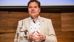 Markus Geissbühler, Leiter Aufsicht Versicherungen, Rückversicherungen & Vermittler bei Eidgenössische Finanzmarktaufsicht Finma, am HZ Insurance Health Summit 26 in Zürich.