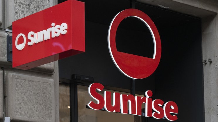 Sunrise bietet in Kooperation mit der AXA Versicherungen AG und deren Tochterfirma AXA-ARAG Rechtsschutz AG Cyberversicherungen für KMUs an.
