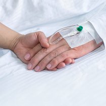 Der Beitrag der OKP für Pflegeleistungen der spezialisierten Palliative Care wird erhöht. 
