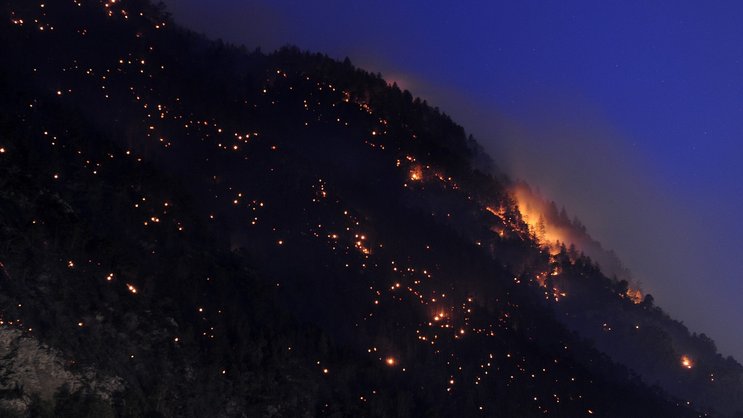 Waldbrand in Visp 2011: Versicherer müssen vermehrt die Frage stellen, welche Risiken sie noch versichern wollen.